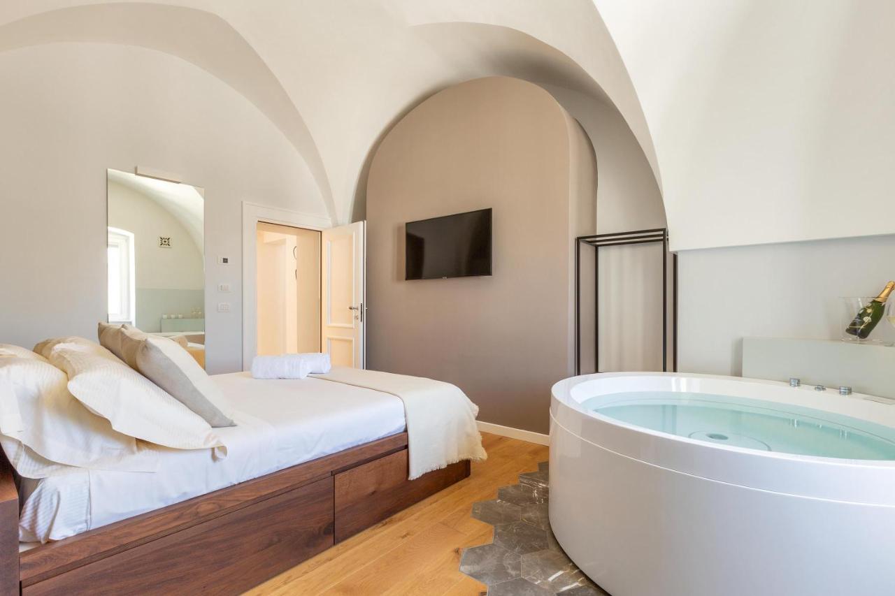 Palazzo Mascetti Hotel ออสตูนี ภายนอก รูปภาพ